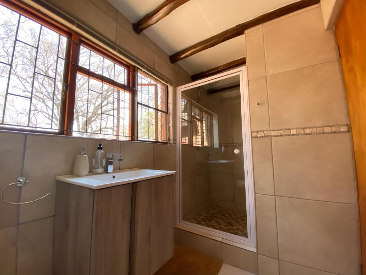 Twiga Lodge Mabalingwe Bela-Bela Extérieur photo